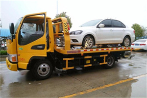 栖霞附近拖车救援24小时服务热线